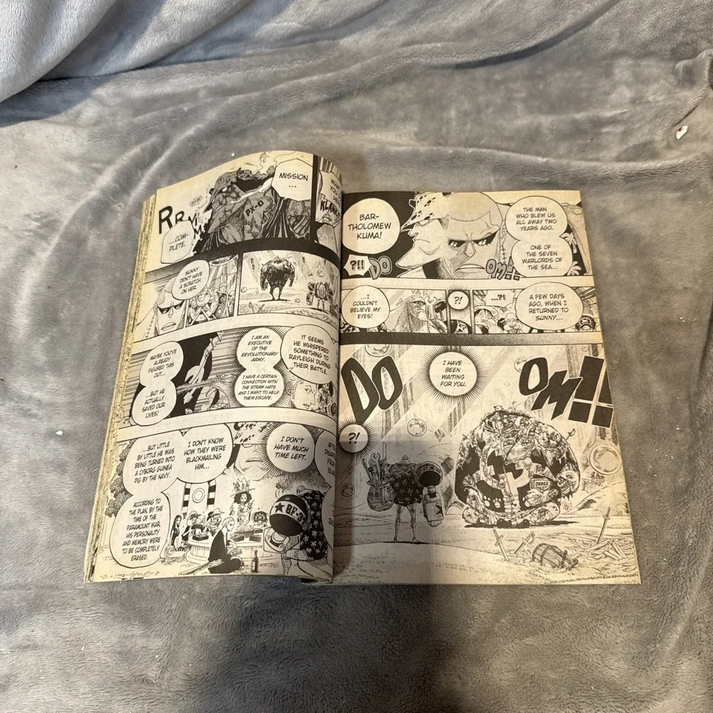 Shonen Jump Manga Jan 2012 Vol. 01 Magazine Anime Comic Book W Card Attached